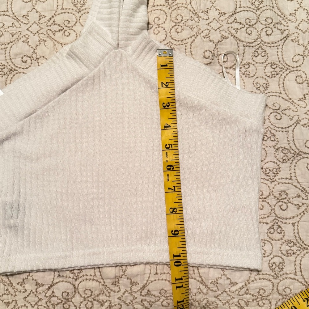 Women's SHEIN White Ribbed Criss Cross Halter Crop Top Size Small Y2K Minimalist - Picture 7 of 7